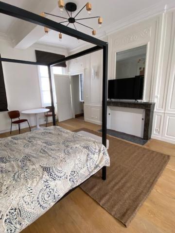 Chez Victor H Hotel Amiens Buitenkant foto